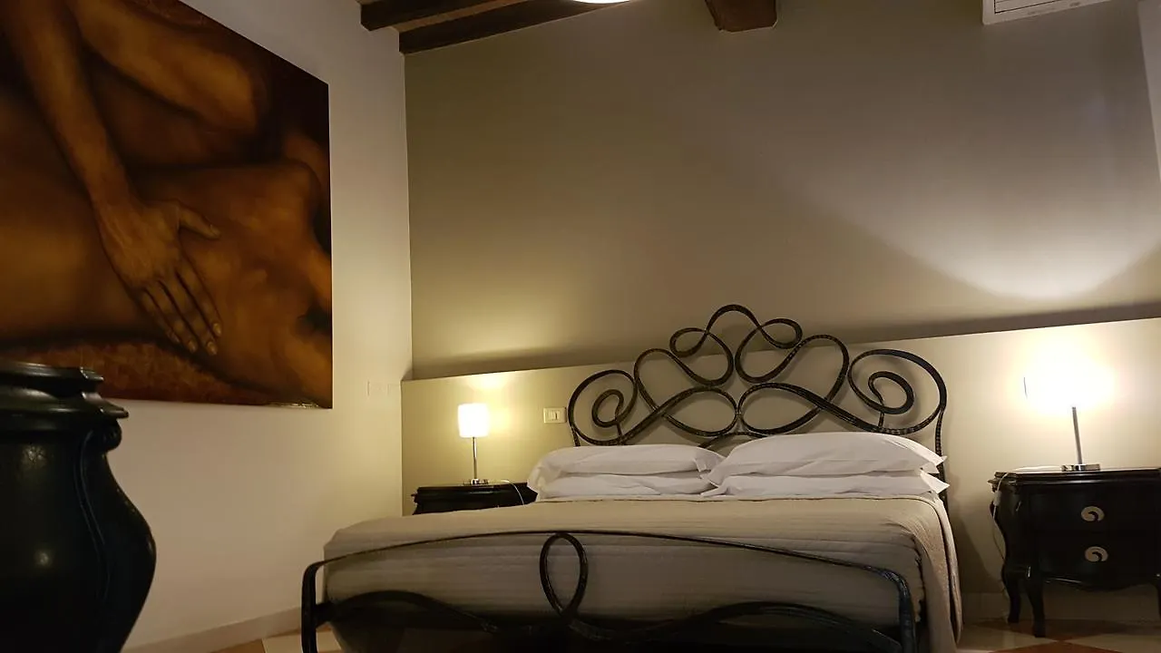 La Corte Dei Sogni B&B モデナ
