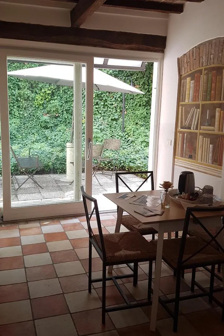 La Corte Dei Sogni B&B モデナ