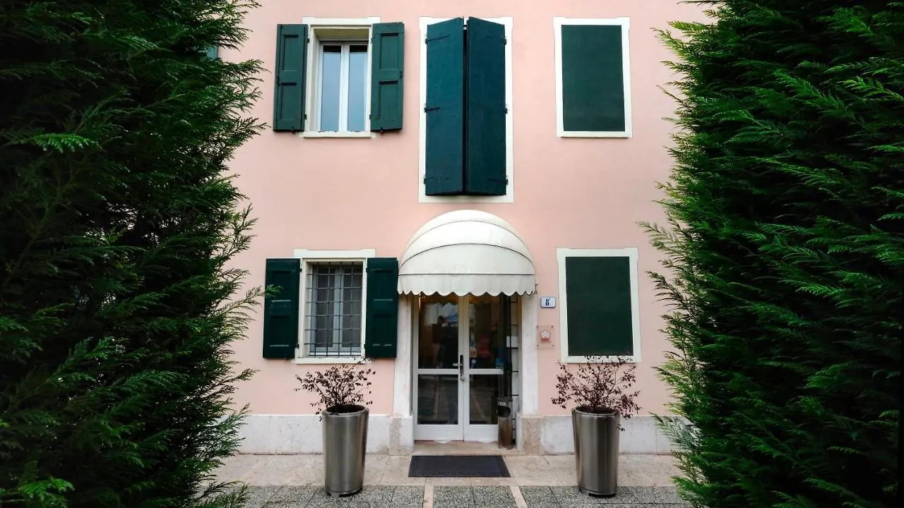 La Corte Dei Sogni B&B モデナ ベッド・アンド・ブレックファスト